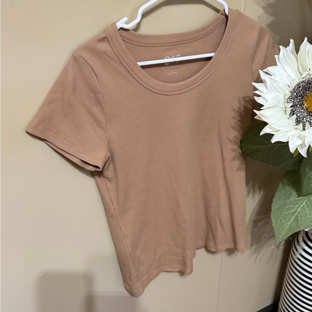 Everyday Scoop Neck Tee - Tan